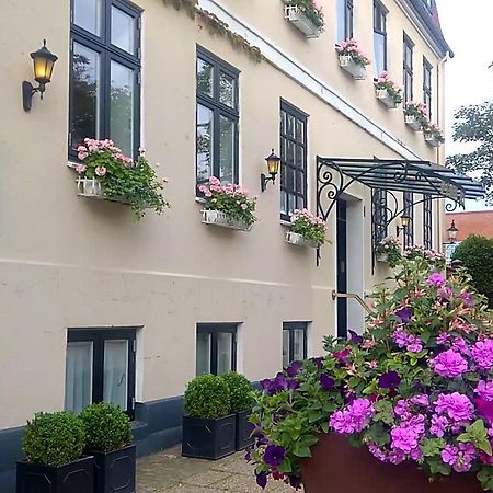 Park Hotel & Vinbar Фредеріксгавн Екстер'єр фото